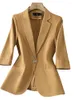 Frauenanzüge Blazer Jacke Frauen koreanische Mode Single Button gekerbte Mäntel Frühlingssommer Outwear Hochqualität solide halbe Ärmel Top