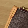 22 Kleine Handtaschen für unterwegs, europäische Original-Luxus-Designer-Umhängetasche, große Kapazität, Echtleder-Tragetaschen, klassische Blumen-Tragetaschen, Einkaufstasche M46230