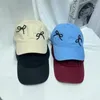 Ballkappen Japaner süßer Bow Baseballhut Frauen Frühling und Herbst Baumwolle Freizeit vielseitige Sonnenschutz Sonnenschild Sport Cap Casquette