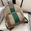 Mochila Mujeres Bolsas escolares Bolsa de viaje para hombres Bolsa de asas de calidad superior Cremallera Carta interna abierta Bolsillos delanteros Bolso Correa de hombro de cuero genuino Alta calidad