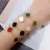 6 Colors Fashion Classic 4 Four Leaf Clover Charm Bracelets Bangle Chain Agate Shell Mother-of-Pearl for Girls Wedding Jewelry Wom237U