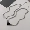 Ontwerper Geometrische ketting Fashion Pendants Driehoekvormige kettingen voor man vrouw neutrale koele stijl goede kwaliteit182i