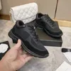 Designer de luxo tênis bezerro reflexivo casual tênis mulheres plataforma clássica sapatos de viagem couro moda letras couro rendas-up treinadores