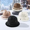 Tata Winter Snow Hat Mother Outdoors Fur Zamię wiadra Kapelusz Lady ciepłe czapkę narciarską Man Gruby Fisherman Hats 231228