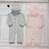 New kids jumpsuits Grid letter jacquard infant bodysuit Size 50-80 Two piece set born baby Knitted onesie and Knitted hat Dec10