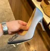 2024 Nuovo marchio di arrivo Scarpe da sposa Designer Designer per la festa Bride Women Sandals Sandals Shoes Sexy Dress Shoes Pointed Teli in pelle Outso 9,5 cm