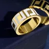 Anéis de luxo de designer feminino soltar óleo preto Branco Aço inoxidável anéis de casal3025