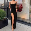 Femmes urbaines robes Sexy fille légère conception Pure noir fendu hanche sangle longue Style avec fête es femmes robe robes