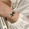 Bangle Black Zircon Butterfly Armband för kvinnor härlig bowknot silver färg justerbara armband smycken födelsedagspresent