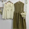 Casual Kleider Vintage Stickerei Süße Spitze Gespleißt Cord Frauen Herbst Japanische Mori Mädchen Ärmelloses Einreiher Kleid