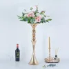 8 PCs Vaso de flor de ouro 26,4 polegadas Centro de casamento Flowers Stand Event Party Road Lead Home Decoration