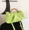 TOOT 2024 YENİ AHŞAP TOPU ÇALIŞTIRIMLARI PLEATED Bulut Çantaları Lüks PU Omuz Çantası Tasarımcı Çanta Crossbody Sevimli Satchel