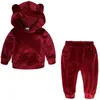 Baby Boys Girls Velvet Hooded Clothing Set Kids Jacket Coat Pants Su For Sports Suits Tracksuits Toddler Barn Kläder 231228