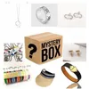 Três peças de joias em uma caixa Lucky Mystery Boxes Há uma chance de abrir colar pulseira brincos chapéu Mais Gift182V