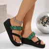 Sandalen Frauen mit dick solchen Hausschuhen 2023 Sommer Lady Clip-Toe Wedge Beach Mode glänzender Strass-Slip-on-Frauen Flip Flops