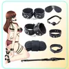 adultshopBDSM Kit Bondage 7 pezzi Set giocattoli sessuali in pelle per giochi per adulti Manette erotiche Frusta Gag Morsetti per capezzoli Coppie Giocattolo Accessorie6699507