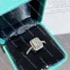 Anillo de bodas de lujo de diseño anillo de boda de alta calidad Joyería con caja de Navidad Gift283n