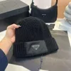 Modeontwerper hoeden heren en dames beanie herfst/winter thermische gebreide hoed ski -merk motorkap hoogwaardige geruite schedelhoed luxe warme pet