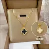 Designer Necklace Jewelry 4 Leaf Clover Pendant Necklaces Bracelet Stud Earring Gold Sier Mother Of Pearl Green Flower Link Chain F Dhjsf