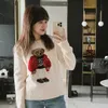 Женские свитера Женский трикотаж с вышивкой плюшевого мишки и цветочным плетением Пуловер в рождественском стиле с длинными рукавами
