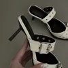 Панк-готические босоножки на высоком каблуке с металлической пряжкой, женские летние серебряные туфли с острым носком для вечеринок, женские босоножки на тонком каблуке в корейском стиле 231227