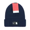 Banie / Coupage du crâne Chapeaux tricotés Ins Populaire Hiver Hat Chapeau classique Imprimé Tricot J-10