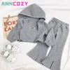 Abbigliamento per bambini set inverno in pendenza in pipì con cappuccio da cappuccio da cappuccio calde felpe e pantaloni caldi abiti da 2 pezzi per abiti per la ragazza nata 231227