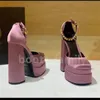 Woman Crystal Shoes Aevitas Platform Dress Double Pump Shoe Lady Fashion Luxurys Designer Square Toe High Heel Sandal Genuine Leather Silk Rhinestone