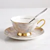 Tazze Modello in marmo americano Tazza da caffè e piattino in porcellana Bone China di alta qualità Set tè pomeridiano in ceramica per la casa Tazza regalo rossa per coppia