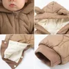 urodzony Baby Romper Winter Gtromen Bawełniany kombinezon niemowlę onesie polarowa podkładka z kapturem rompers dla chłopców ubrania dla dzieci strój 231227
