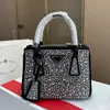 Shouler Cleo Womens Designers Tote Bags Cristal Embelezado Cetim Bolsas Senhoras 2023 Moda Underarm Bolsas