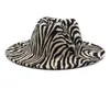 2020 Fashion Zebra Pattern Artificial Wool Feed Fedora Hats Fashion Women Men Men Marge Brim Jazz Party Cap Panama Style Cowboy Hat6218480