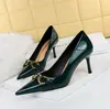 Designer Femmes Chaussures à talon haut 7 cm 10,5 cm talons minces noirs Patent en cuir Pumps Femme Taille 34-43