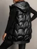 2023 Fashion Autumn and Winter Sleeveless Patent Hooded Front dragknapp Knappen detaljer Solid Puffer Coat Outdoor Warm Clothing 231228