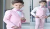 Ragazzo 4 pezzi abito rosa smoking da sposa risvolto a punta un bottone ragazzo abbigliamento formale abiti per bambini per festa di ballo su misura giacca pantaloni Ve7812190