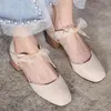 Scarpe eleganti in pizzo con tacco spesso affusolato Décolleté con punta in floccato vuoto smerigliato Dolci signore Primavera ed estate Casual Tacchi alti coreani