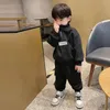 男の子のハーフジップスウェットシャツスウェットパントキッズトラックスーツ子供服ジャンパージョガートラックパンツセット春秋1〜12年231227