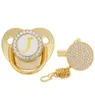 Pacifiers اسم الرسالة الأولية طفل مصاصة ومقاطع BPA السيليكون الرضع Nipple Gold Bling المولد Dummy Clip Clip Chain9792656