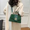 % 28 indirim tasarımcı çanta taş desen küçük kare kadın çanta yeni bir omuz crossbody el tipi büyük kapasiteli Instagram moda stil