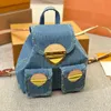 Ryggsäck resande väskor män handväska blå denim canvas axel väskor tygväska klassisk tryck hårdvara spänne hög kvalitet duk justerbar axelband väska