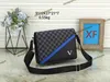 Nya män crossbody axelväska stilar olika storlekar handväska lyxiga designers väskor pochette flera fickor mode messenger väska försäljning axel crossbody sling