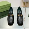 MS.Calfskin Yüksek Topuklu Loafers Blok Topuk Pompaları Metal Toka Kayma Ayakkabıları Siyah Beyaz Kadınlar Moda Lüks Tasarımcılar Kare Ayak Ayak Parçaları Ofis Kariyer Elbise Ayakkabıları