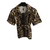 Leopard tryck avslappnad kostym Kvinnor Designer Fashion Shirt Elastic Shorts Two Piece Sportwear