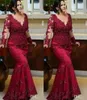 Vintage Borgonha Mangas Compridas Prom Mãe da Noiva Vestidos 2022 Plus Size Lace Frisado Lantejoulas Noite Tapete Vermelho Vestidos Formais D4452612