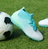 Chaussures de Football respirantes pour hommes, bottines de Football d'intérieur, chaussures d'entraînement de Futsal, crampons unisexes, ultralégères, antidérapantes, pour l'extérieur