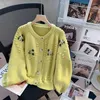 Tricots pour femmes Col rond Pull à fleurs brodé pour les femmes 2023 Automne et hiver Épais Ajustement ample Coréen Doux Cardigan en tricot court