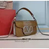 Single Designer Bag Portable Vltn Bags Small Square Crystal Letter Handbag Magnetic Buckle Light Luxury New Shoulder Messenger Shiny Purse Eli2x5fl