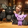 Animali di peluche ripieni Serie oscura Vampire Peluche Pipistrello Giocattolo Pentacolo Luna Pipistrello Bambola farcita Stile gotico rock Borsa Halloween Peluche Giocattolo per bambini Decorazioni per la casaL231228