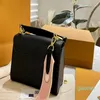 Designer Bag Lock Axel Classic Women Crossbody Handväskor Luxury Lady Tote Purse Leather Brodery Female Chain Hand Bags