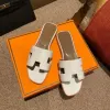 Mode Sandals äkta läderkvinnor tofflor Summer Luxury Flat Slides Ladies Beach Sandal Party Wedding Oran Slipper With Box